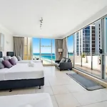 Golden Gate Rooftop Penthouse - Qstay